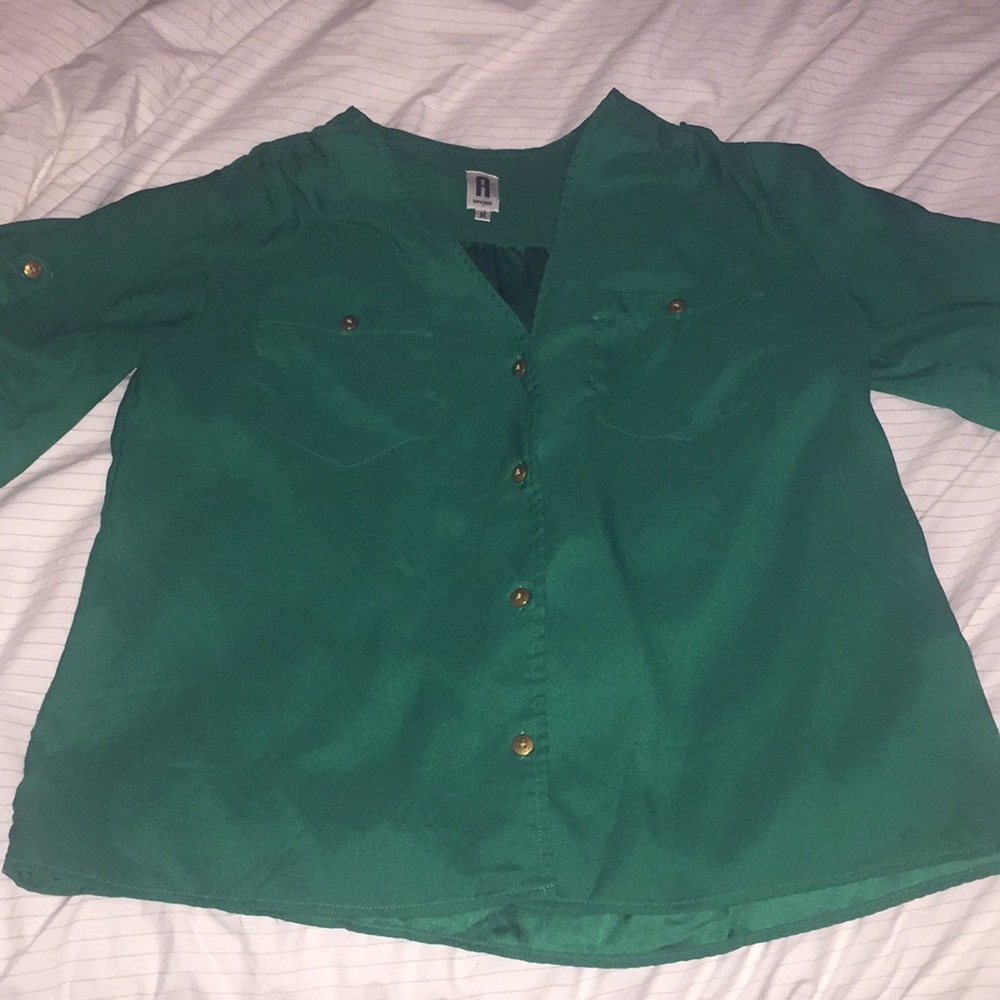 A New York emerald green polyester top